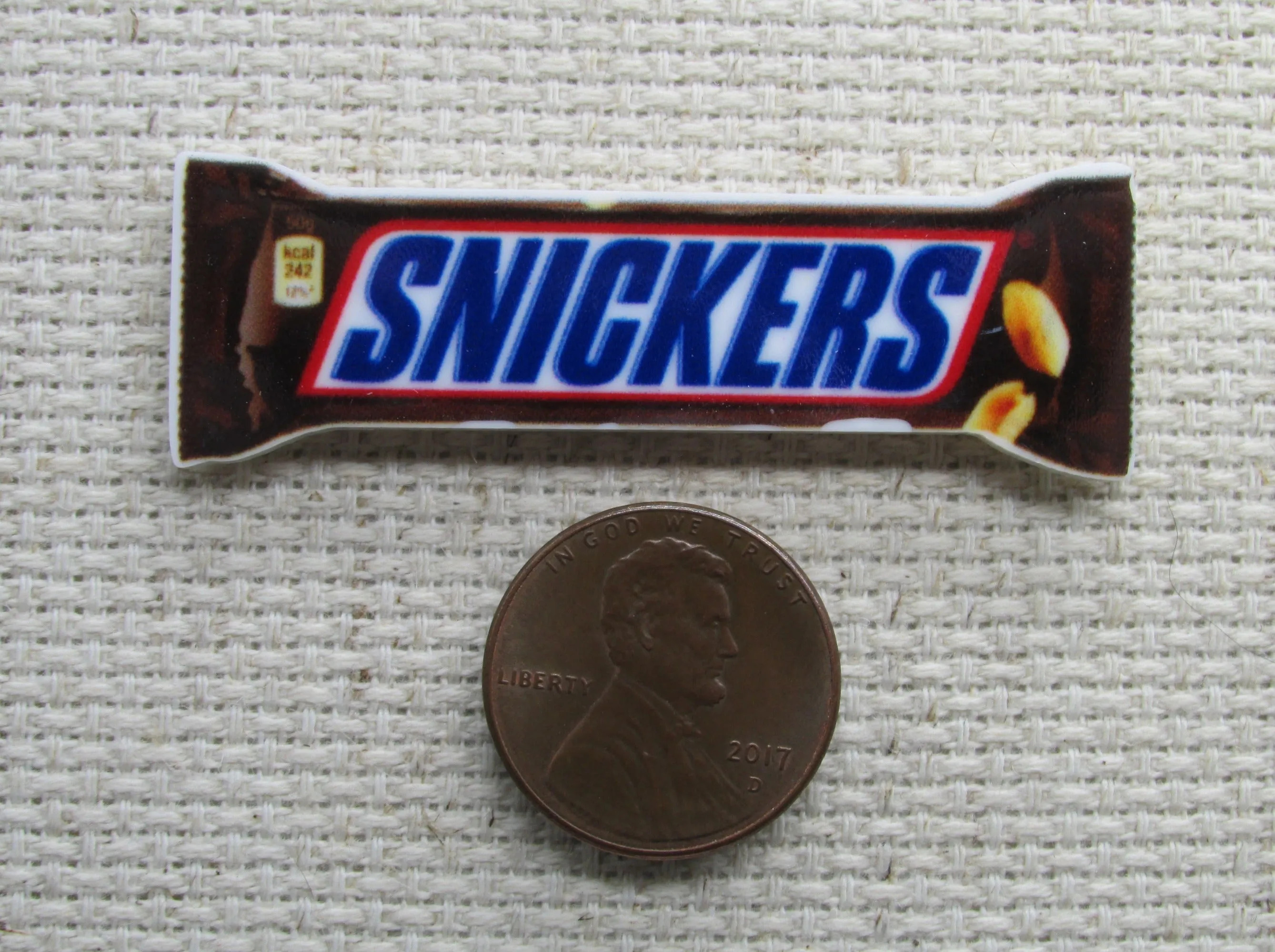 Candy Bar Needle Minder, Cover Minder, Magnet LAST ONE!