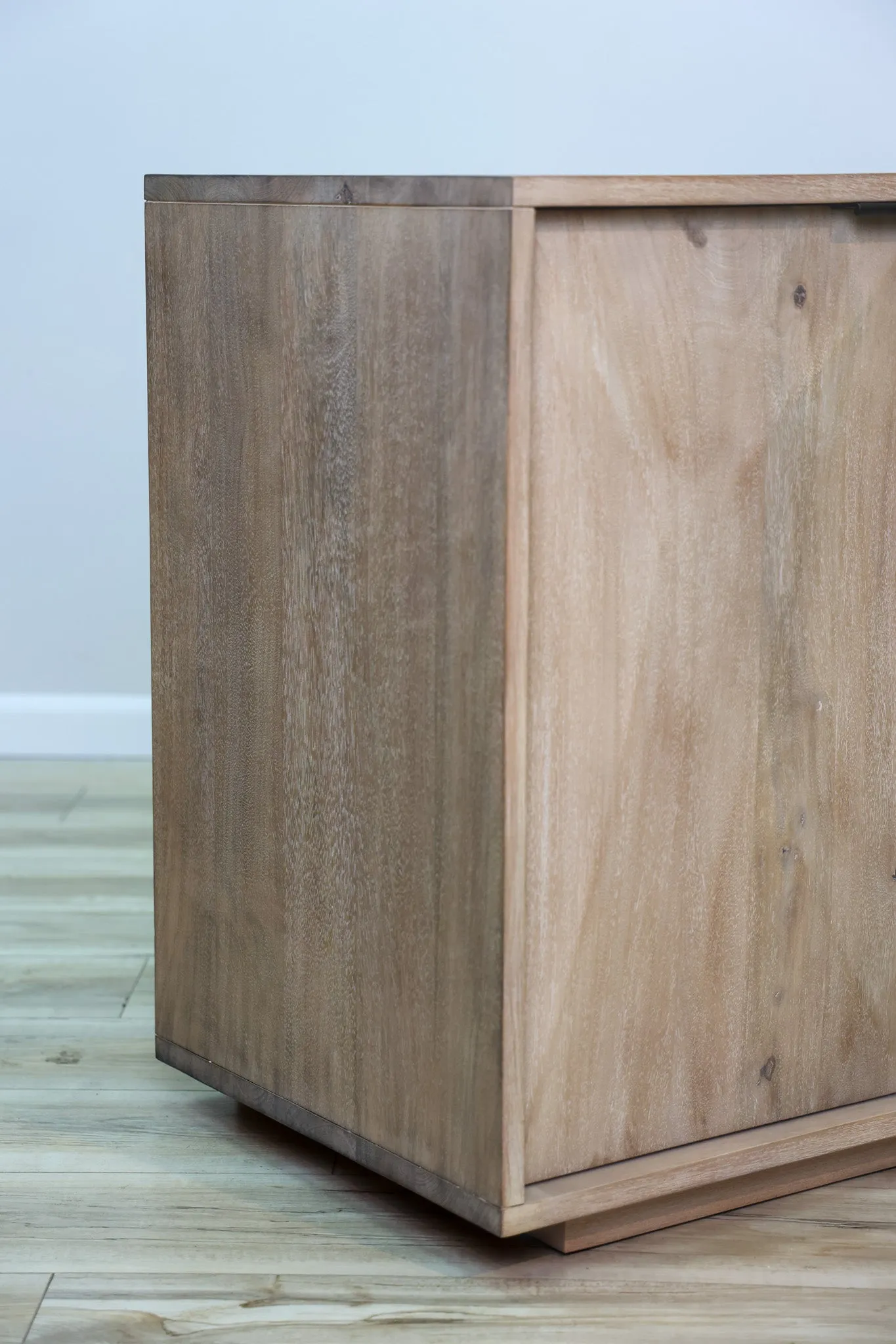 Juliet Cabinet