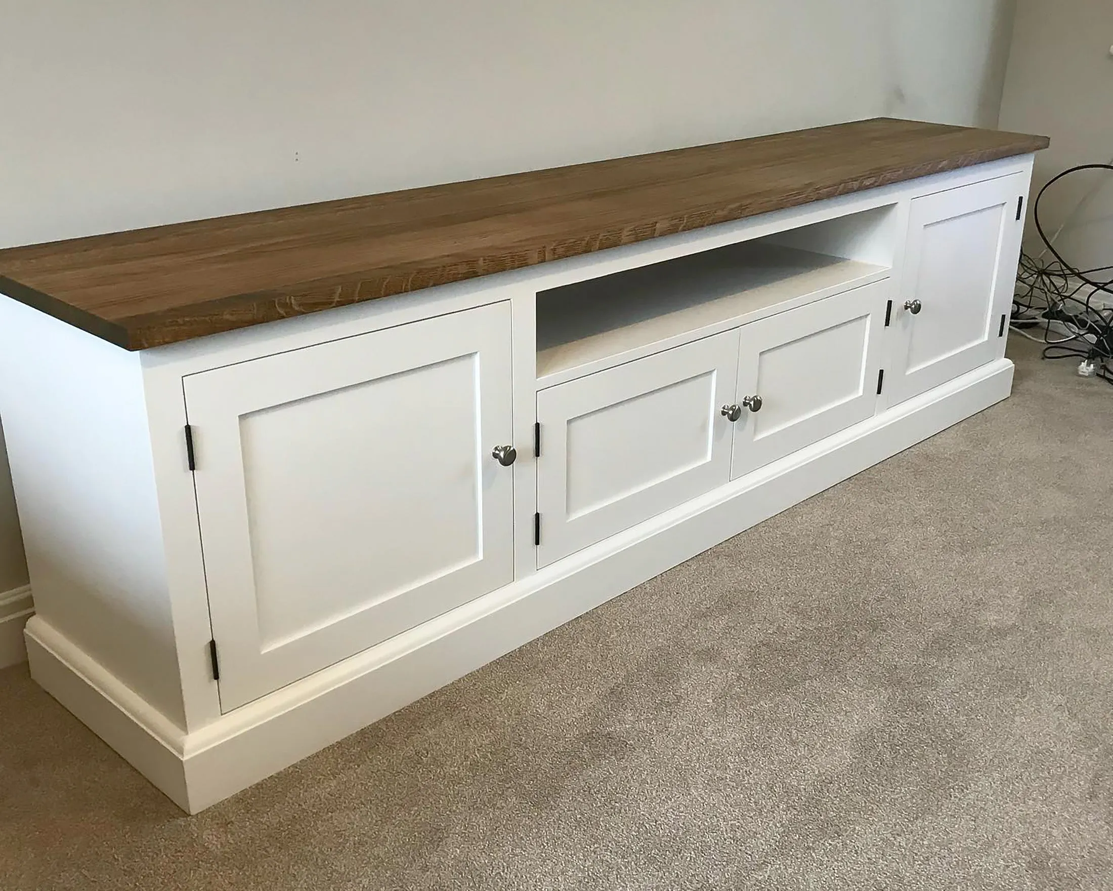 Oak Shaker TV Cabinet