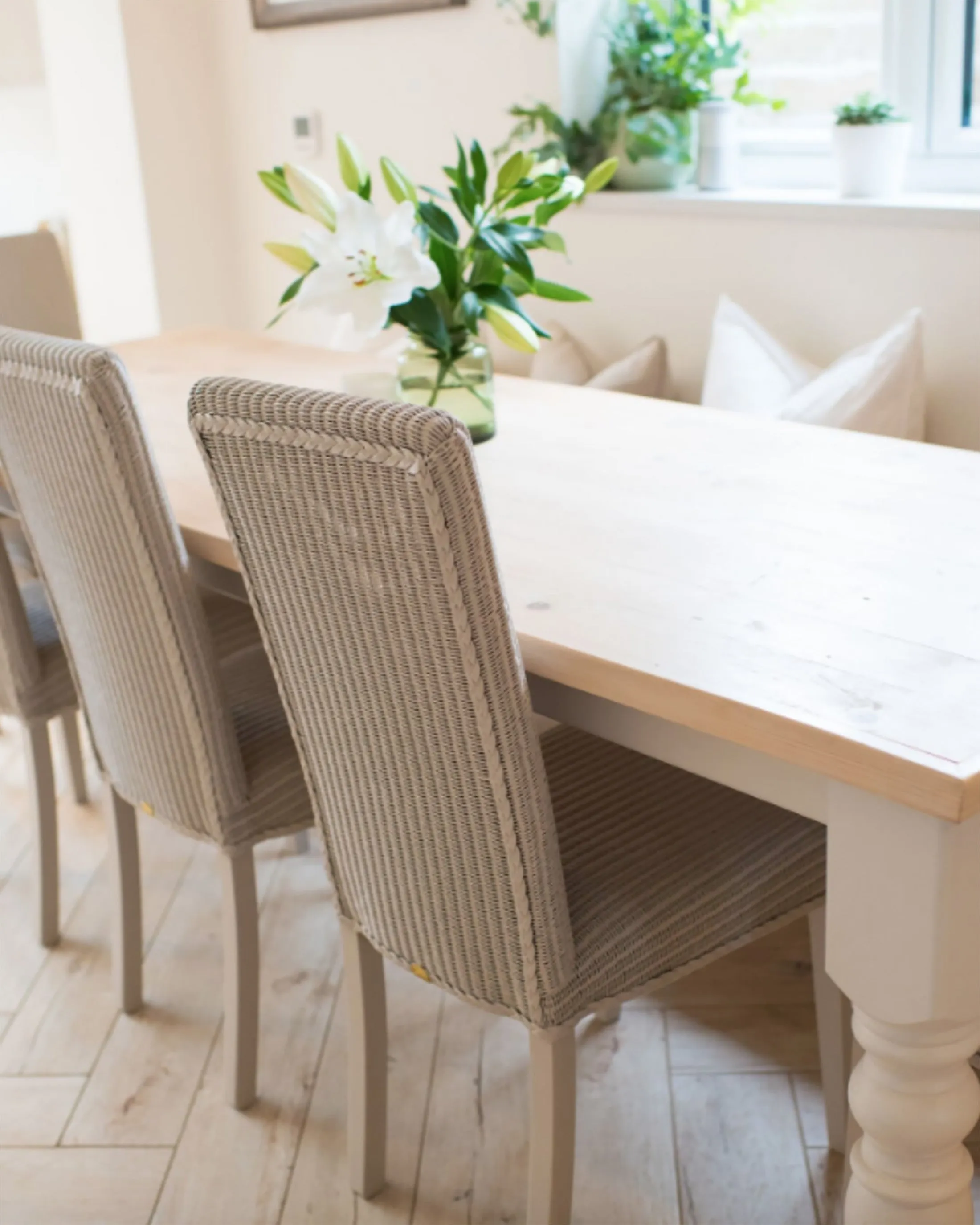 Suffolk Lloyd Loom Dining Set with Bench
