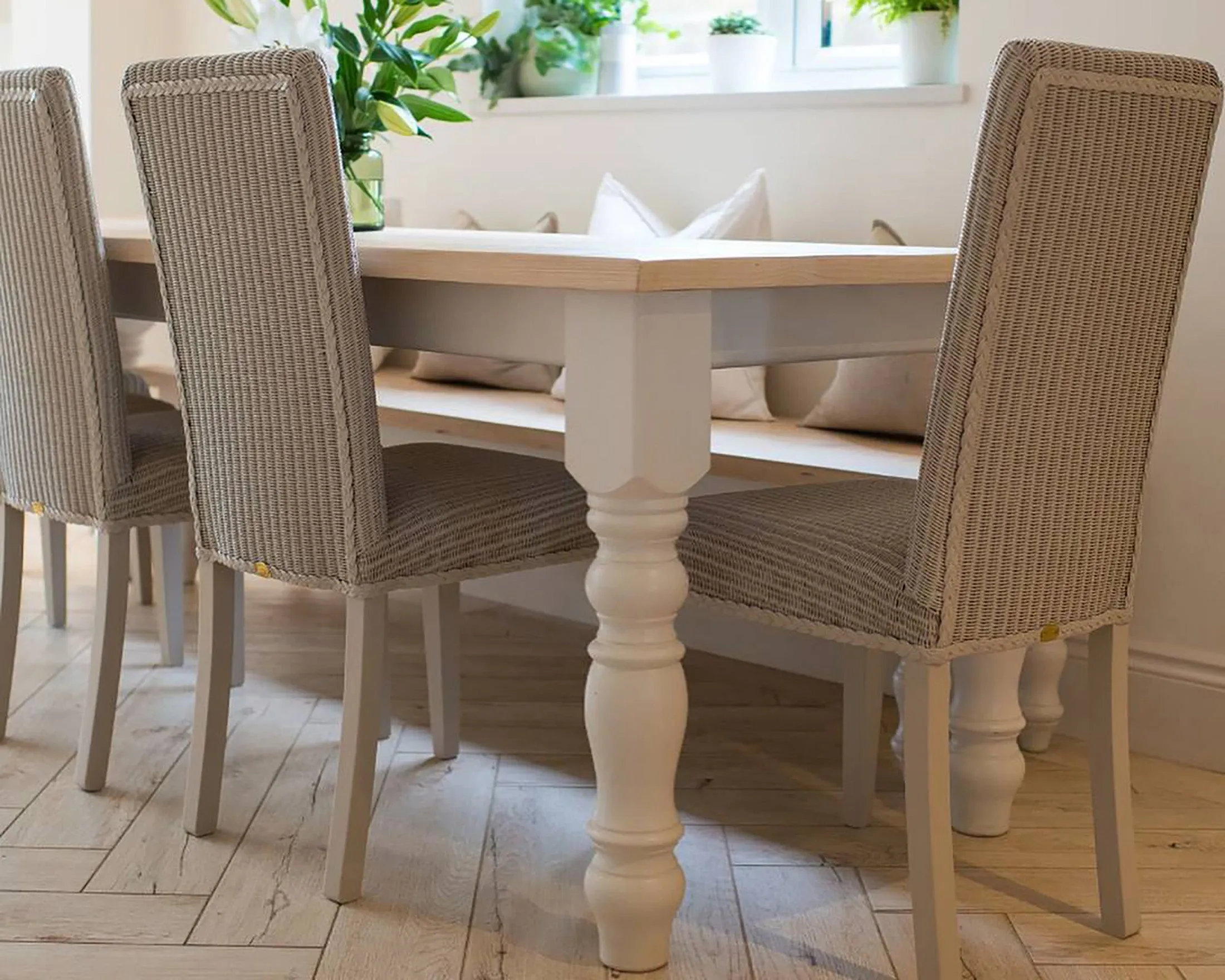Suffolk Lloyd Loom Dining Set with Bench