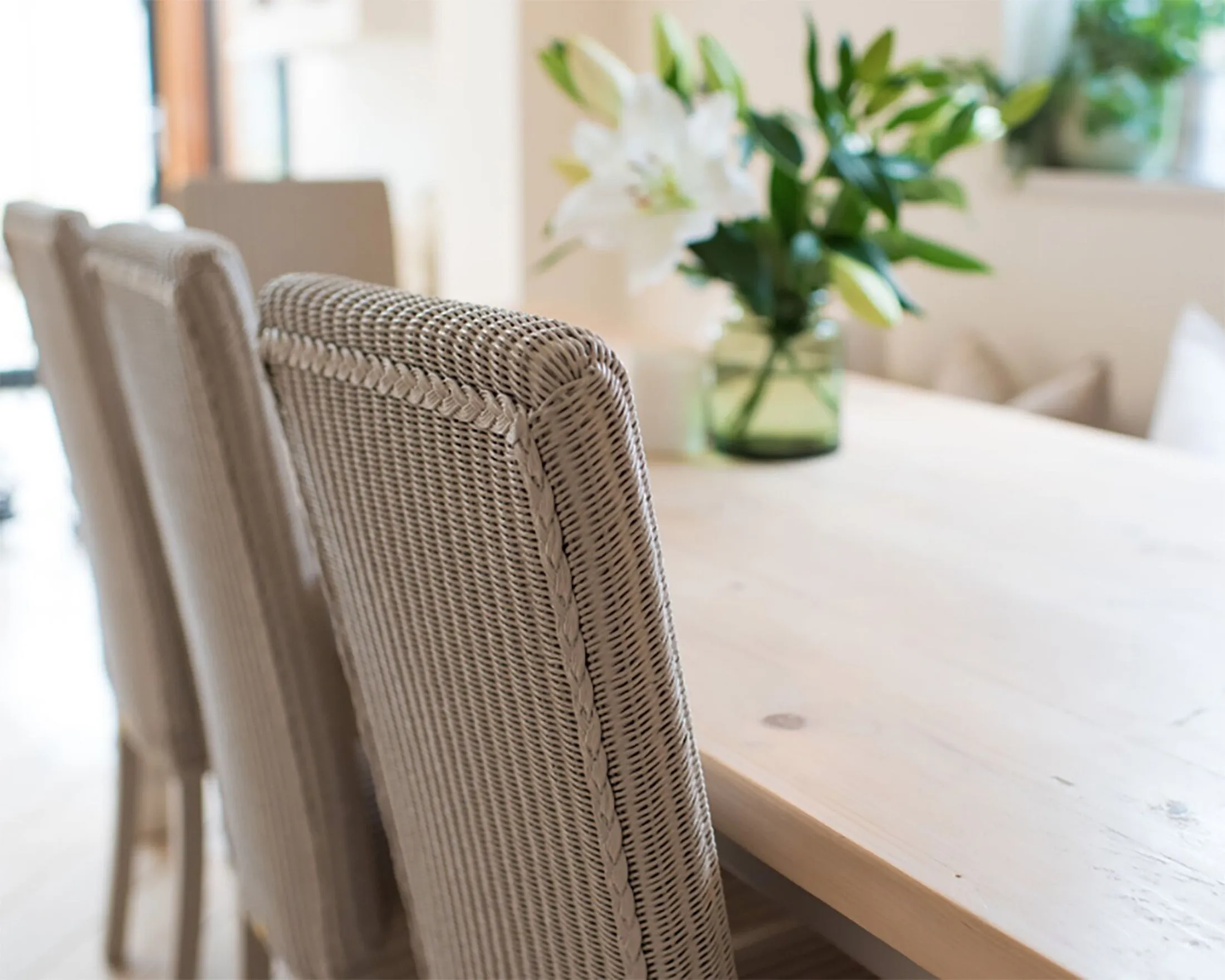 Suffolk Lloyd Loom Dining Set with Bench