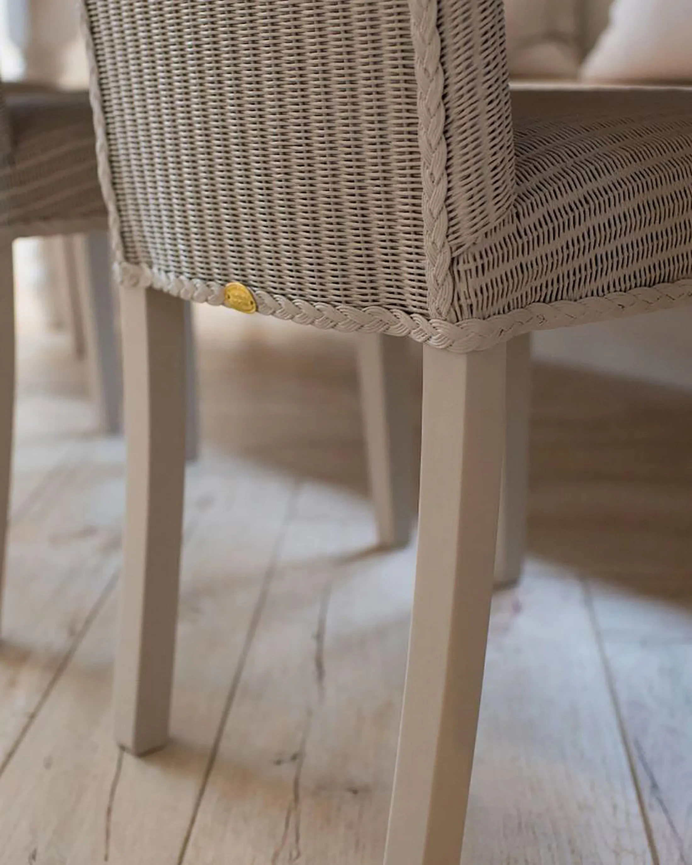 Suffolk Lloyd Loom Dining Set with Bench