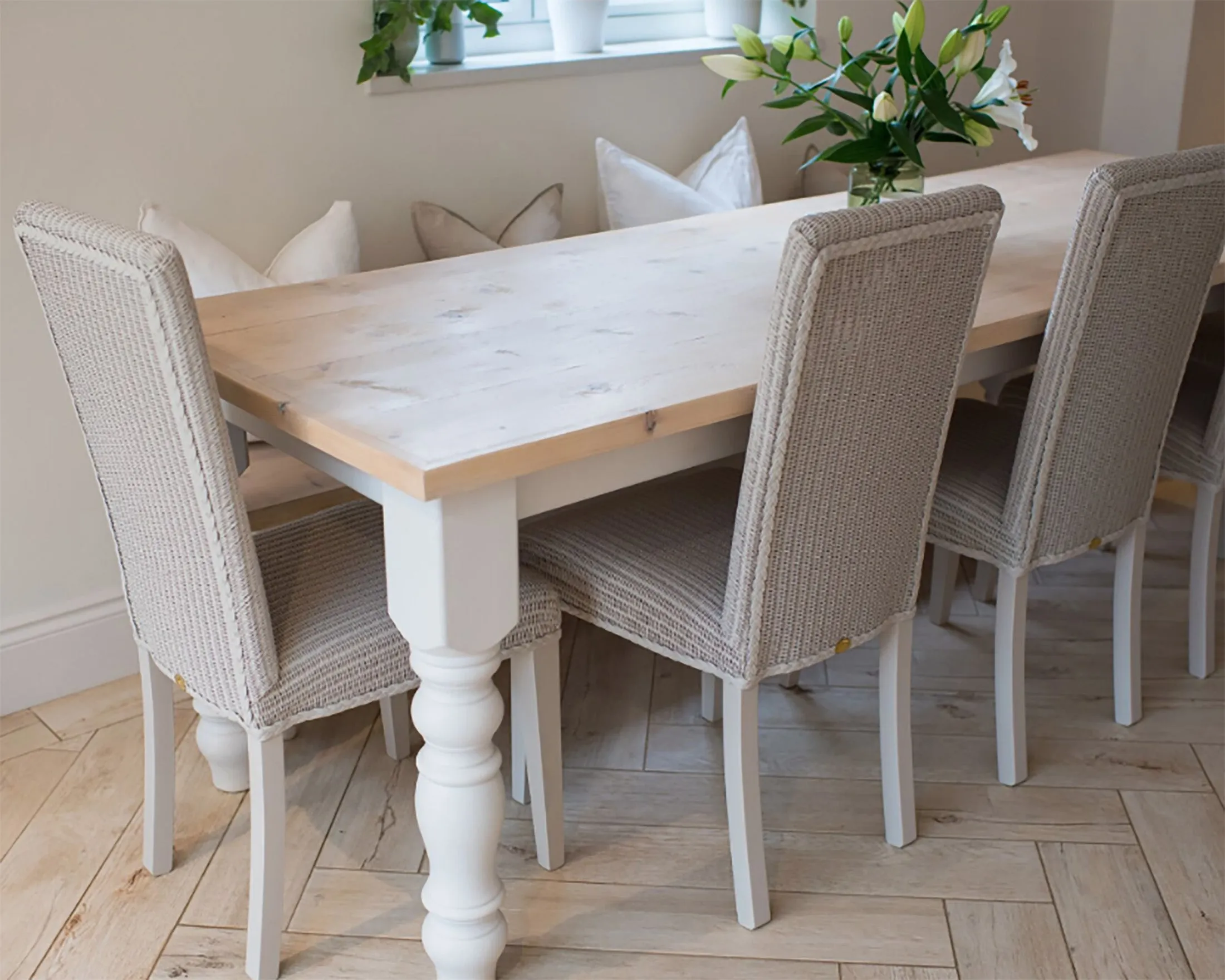 Suffolk Lloyd Loom Dining Set with Bench