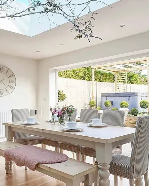 Suffolk Lloyd Loom Dining Set with Bench